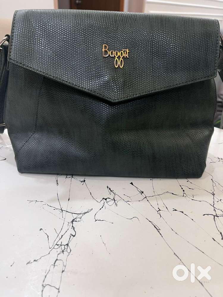 Baggit Handbag (Dark Green)