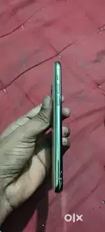 Mai apana iPhone 11 pro bechana chahata hu