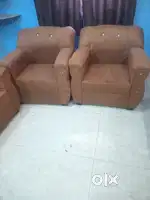Sell of sofa set 3 seater and 1,1 seater