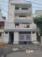 GIRL FEMALE ROOMMATES REQUIRED
