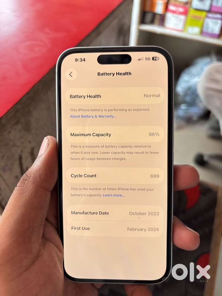 Iphone 15 128gb hai back panel tut gaya hai thoda sa