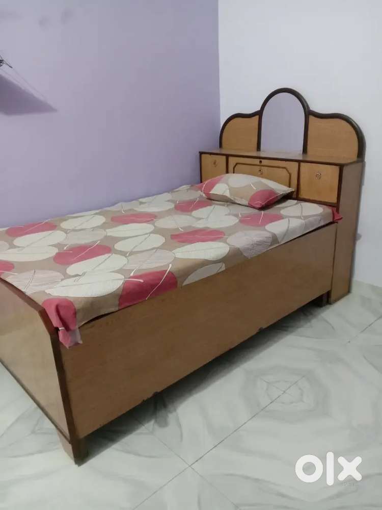 Home made bed h bilkul New condition h