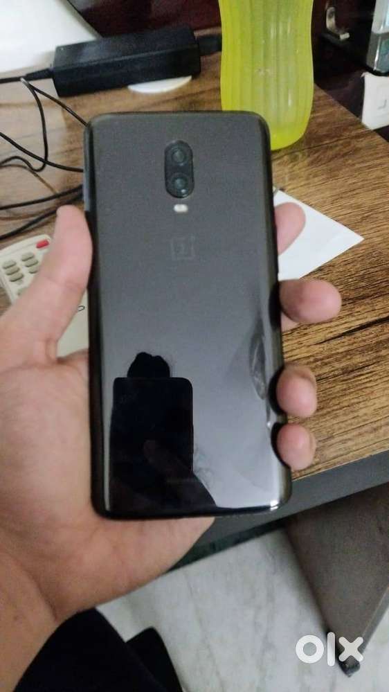 Oneplus 6T 8 GB ram 128 GB storage black for sale