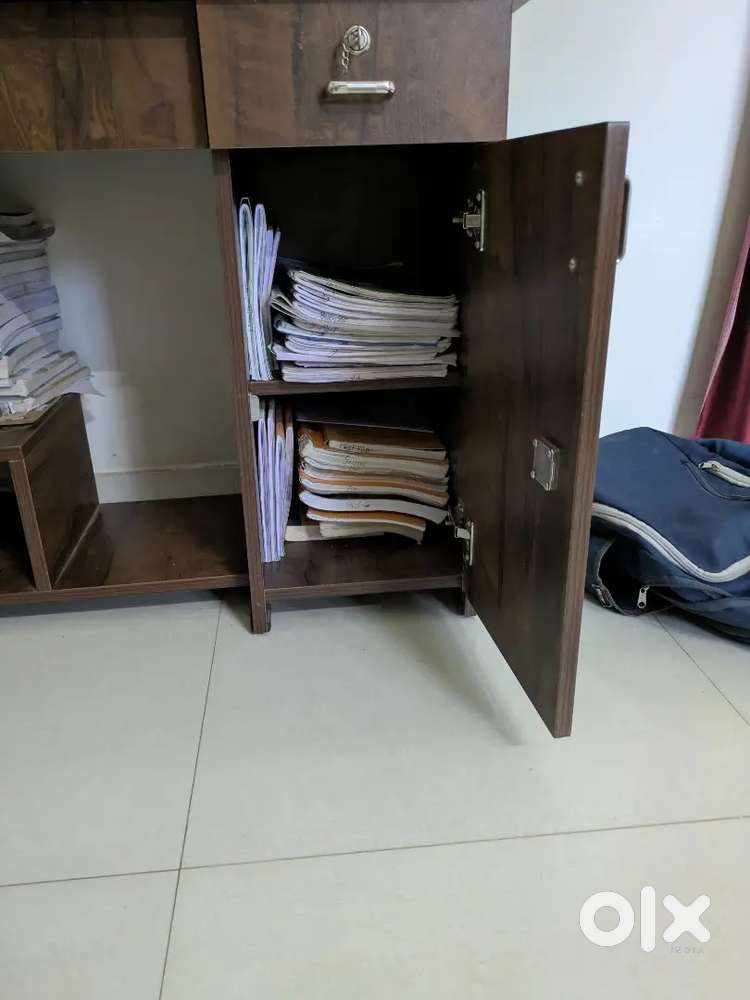 6 mouth Old study computer table