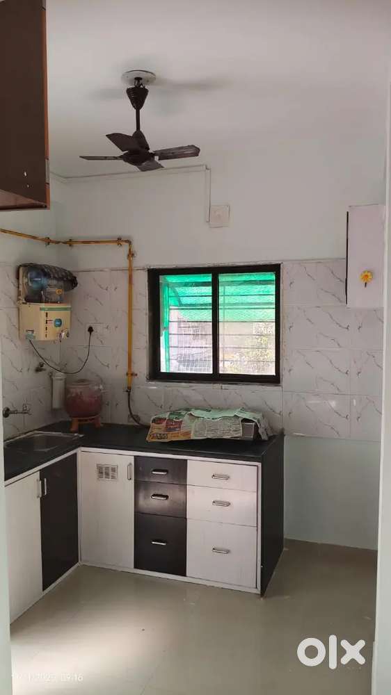 1BHK SEMI FURNISHED FLAT