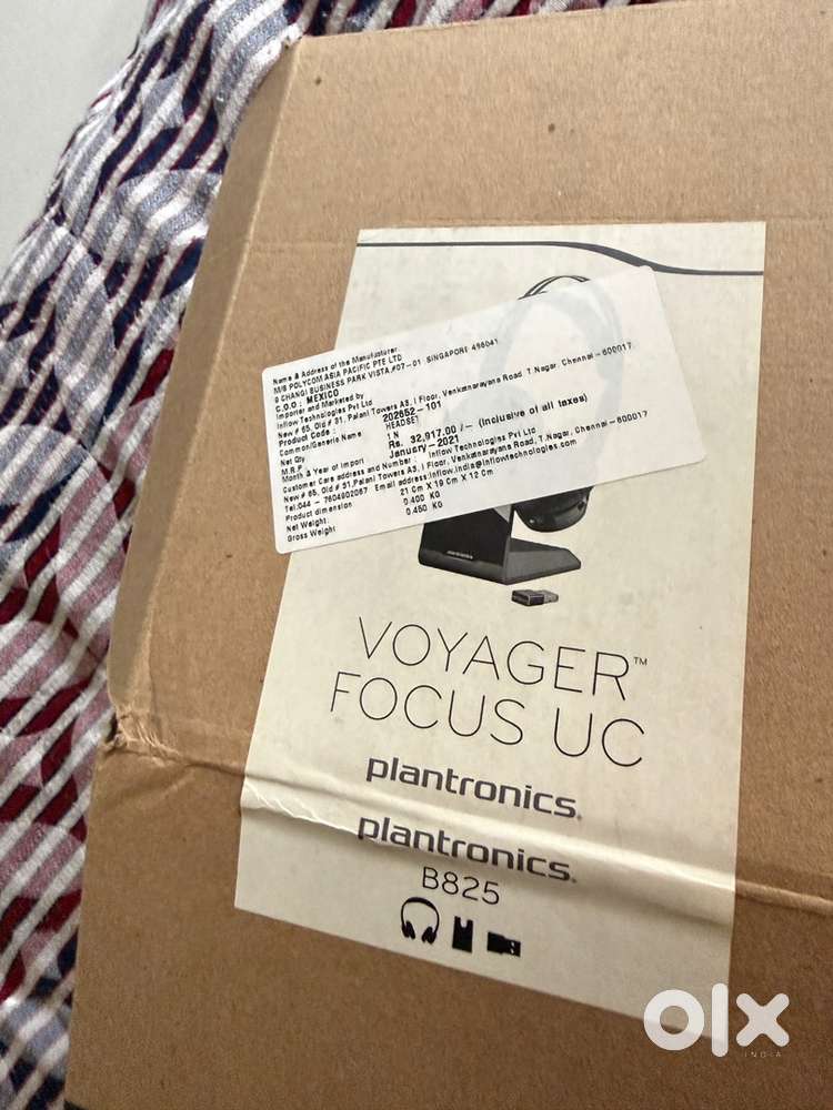 Voyager Focus UC B825