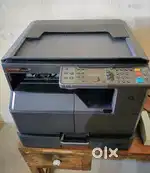 Kyocera Taskalfa 1800 + Laminator ECO-12 + Wooden Table