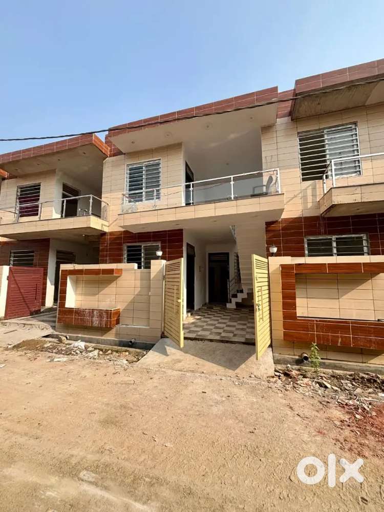 Near Shaheed path Lucknow