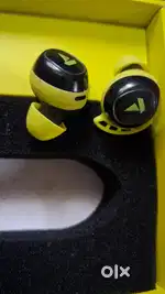 Boat ear buds