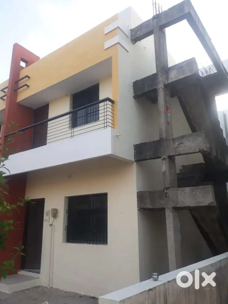 1 Bhk & Row house