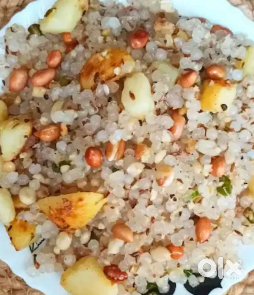 Girl and service boy cook ki jarrurta hi ...kanpur