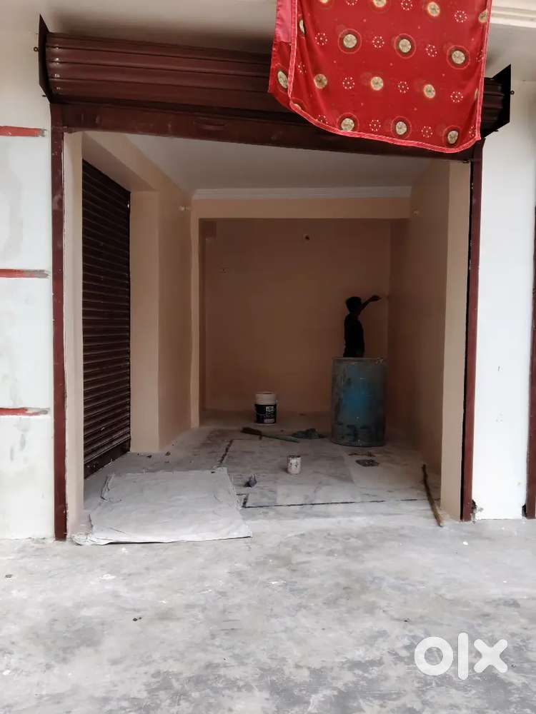 Shop is available for rent located in main vijaynagar kalyanpur road