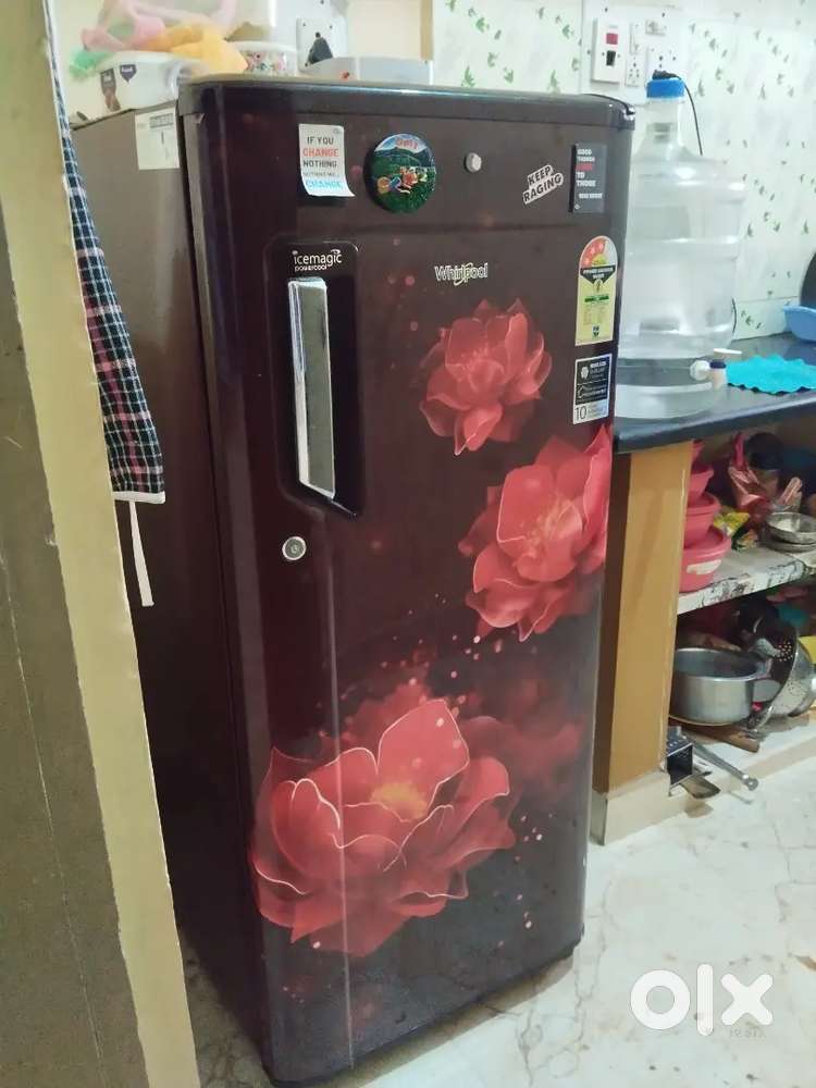 Whirlpool 182l fridge and Crompton 43l cooler