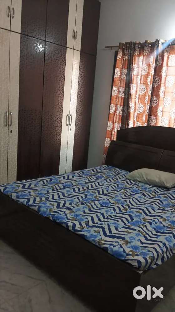 Ground floor for rent in guru amardas avenue(not for locals)