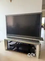 Sony Tv with 5 speakers and woofer