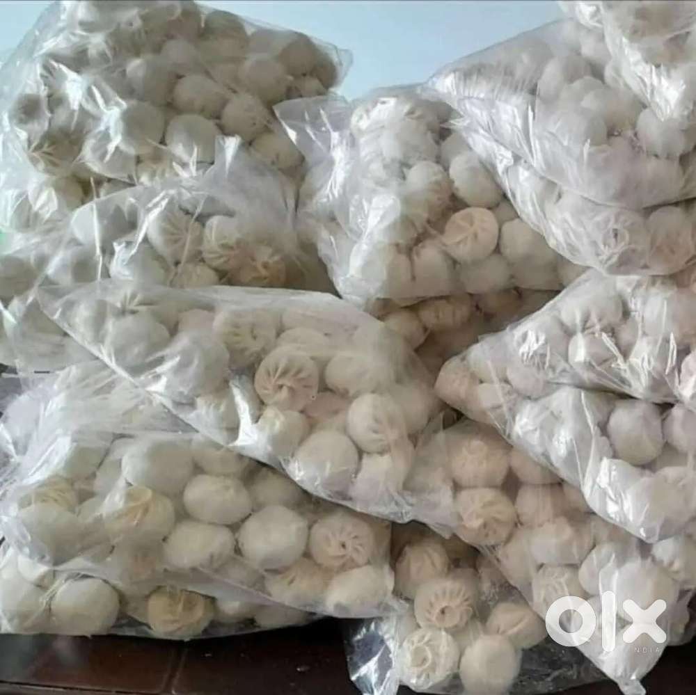 momos bnane wala ladka