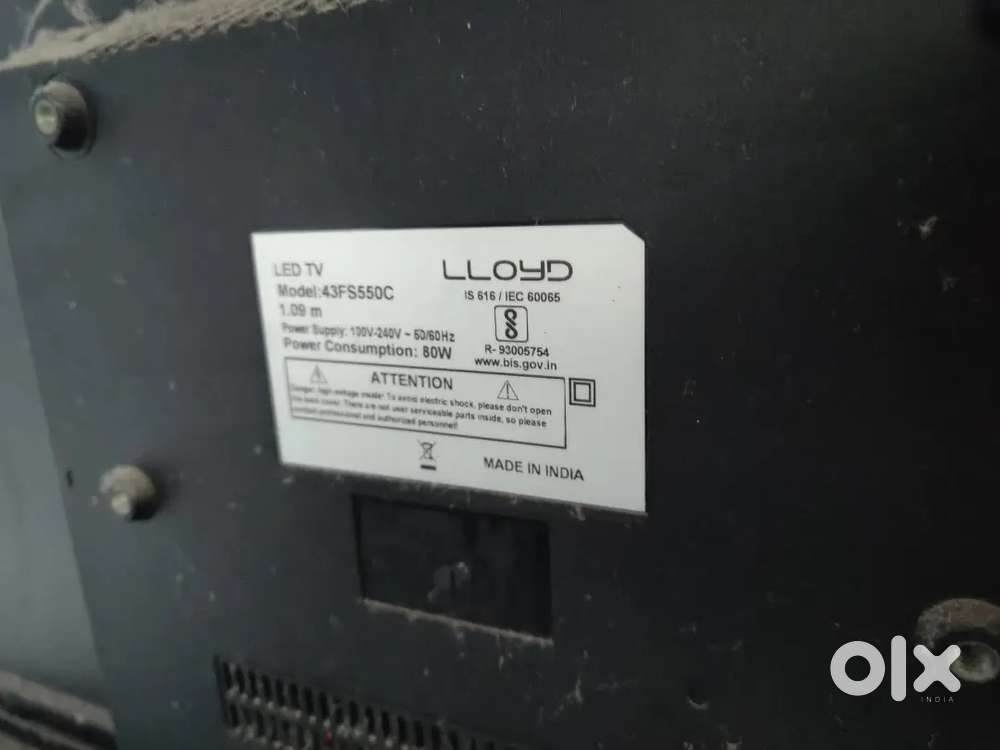 LLOYD 43 INCH SMART TV