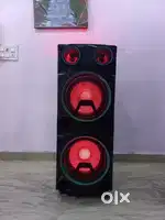 CROMA Party speaker