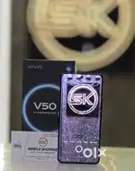 VIVO V50 (12/512gb) ONLY 20 DAYS OLD WITH INDIAN BILLING (NEW PHONE).