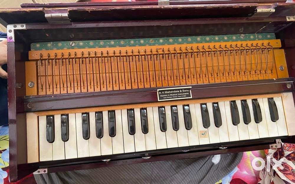 Vintage Harmonium – Good Condition, Working Well