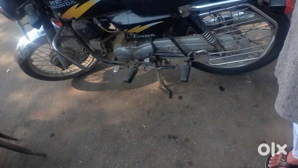 Hero honda down good condition