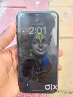 Iphone 11     128gb (storage)
