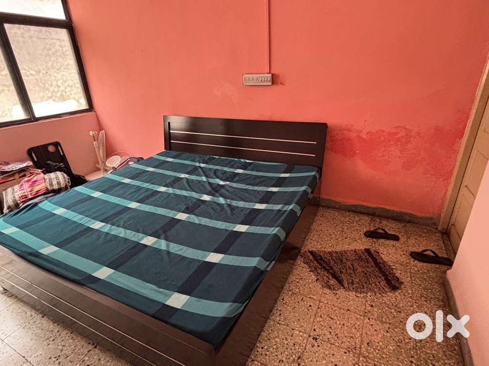 6*6 bed with storage with mattress