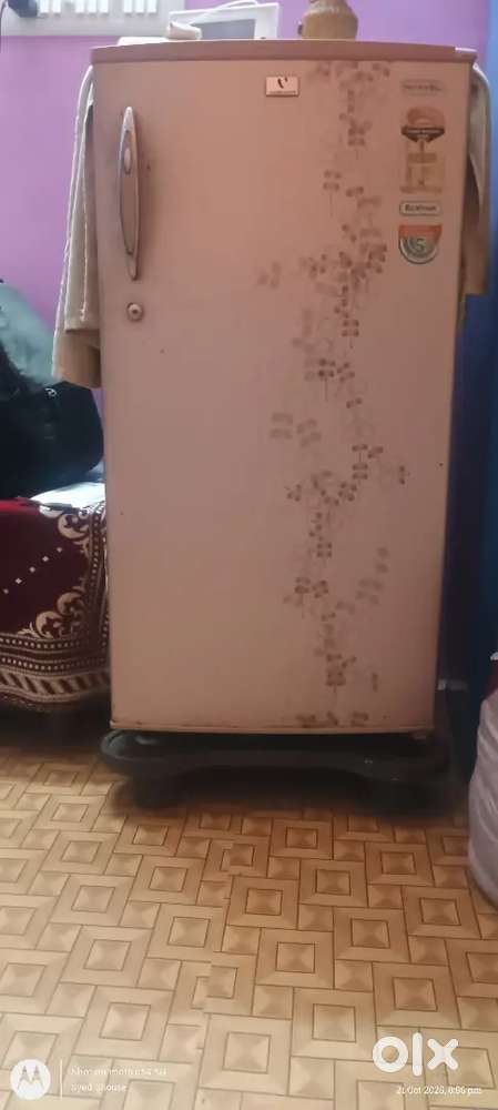 VIDEOCON Refrigerator
Mode!/Year

VCP205/2012
