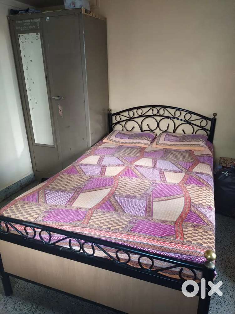 Furniture package (Bed, table & 5.1 speaker)