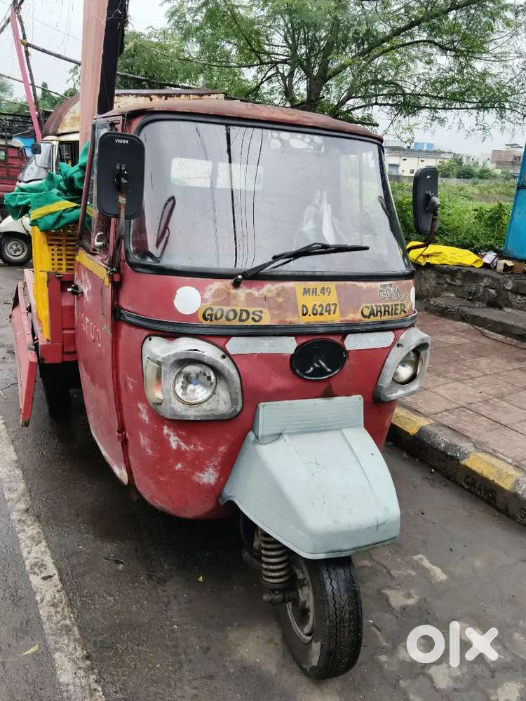 Urgent sell Atul three wheeler loading