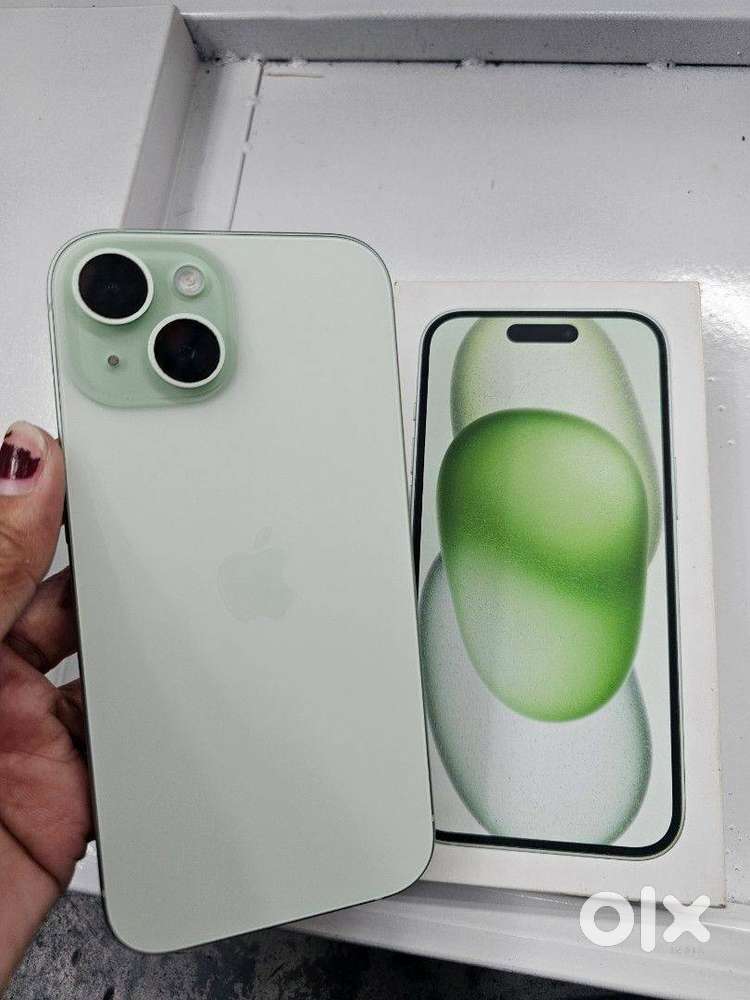 Selling Brand New 15 Good Condition,97% Battery ,Variant 128GB.  Warra