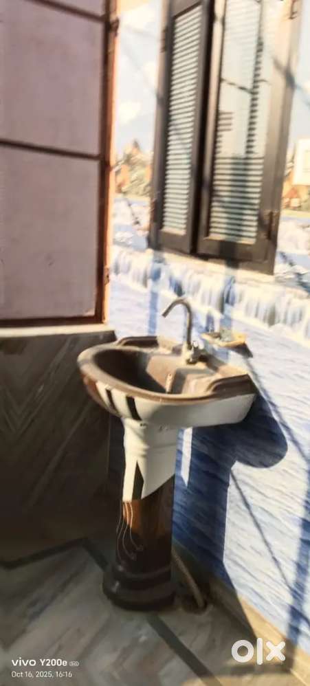 Rent room available on railway colony sawai madhopur