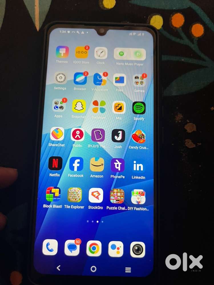 IQ Z7 on sell , only genuine buyers ( no fingerprint scanner)
