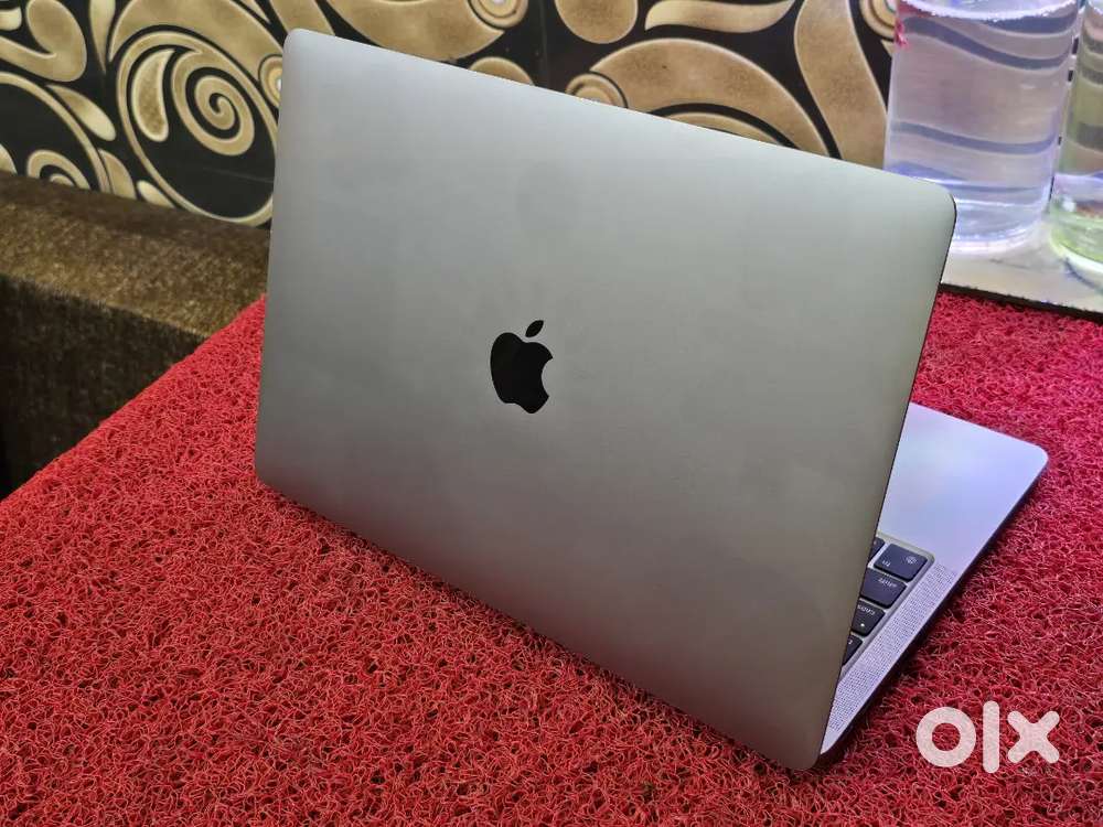 M1 Air Apple  Macbook  8gb 256gb 13inch Retina Display