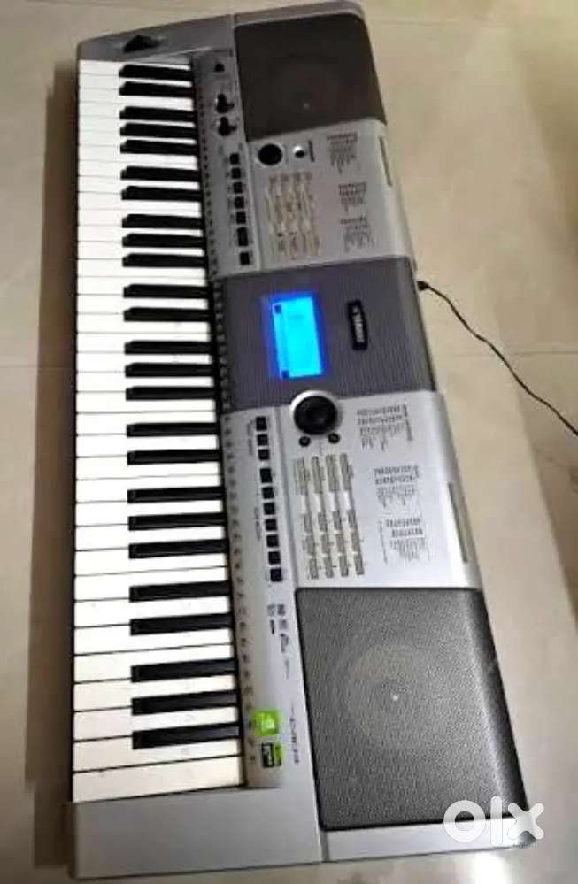 YAMAHA PSR 403