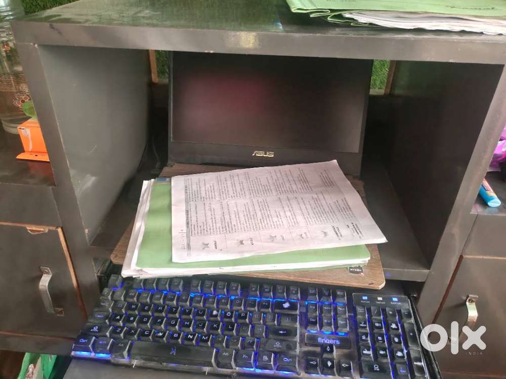 Computer desk/counter