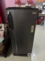 Single door fridge selling