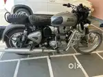 Classic 350, silver graphite color, 2021 model, all orginal, one hand