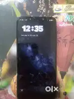 Poco F1 with custom rom android 15