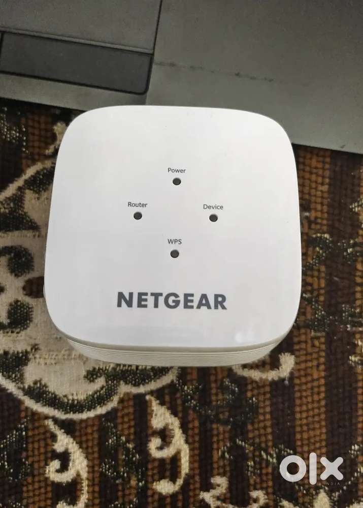 Netgear wifi extender 5G dual band repeater model ex 6110 good working