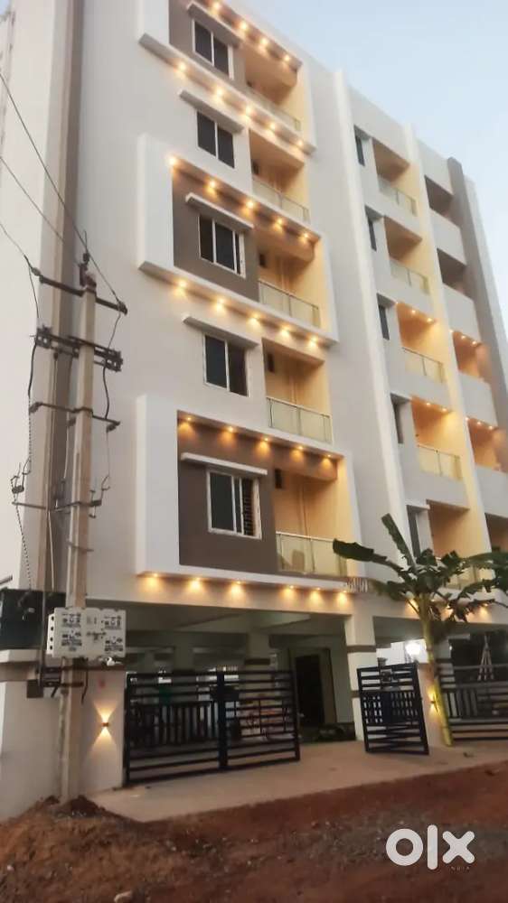 Spacious 3BHK Flat Near Parthasarathi Statue, Nellore good ventilation