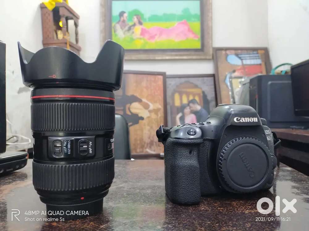 Canon 6d Mark 2 with lance 24/105 mm & 50 mm