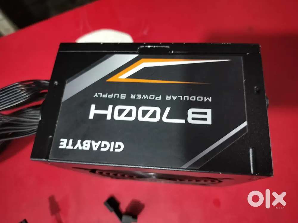 Gigabyte 700w modullar power supply perfect working and new looking