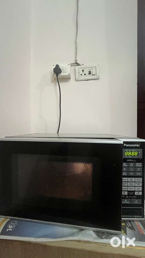 Panasonic Grill Microwave 20Litre (2013 model)