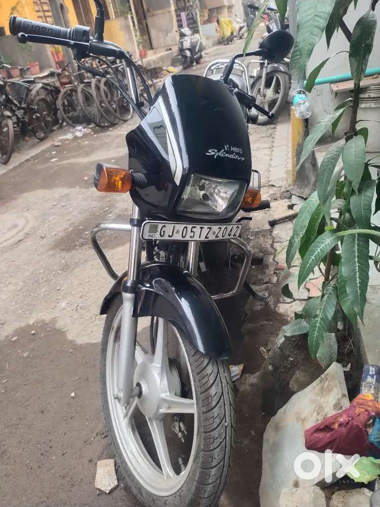 Hero splendor+(DRS) 2025-1580km