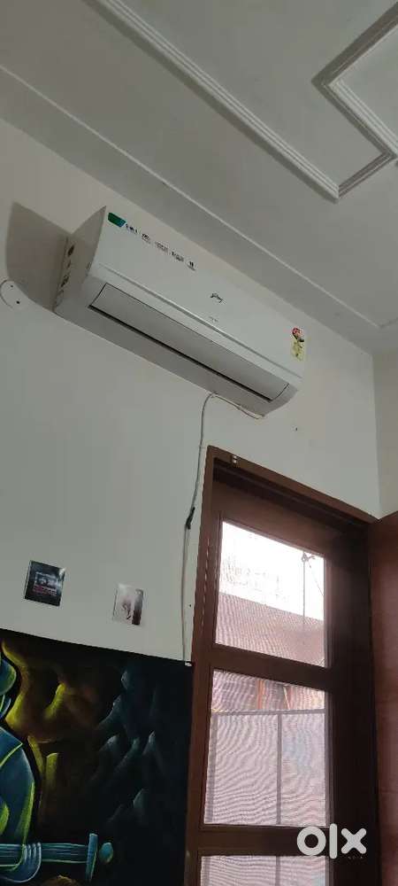 AC 1 ton godrej, 5 year warranty, used only 6 months ,
