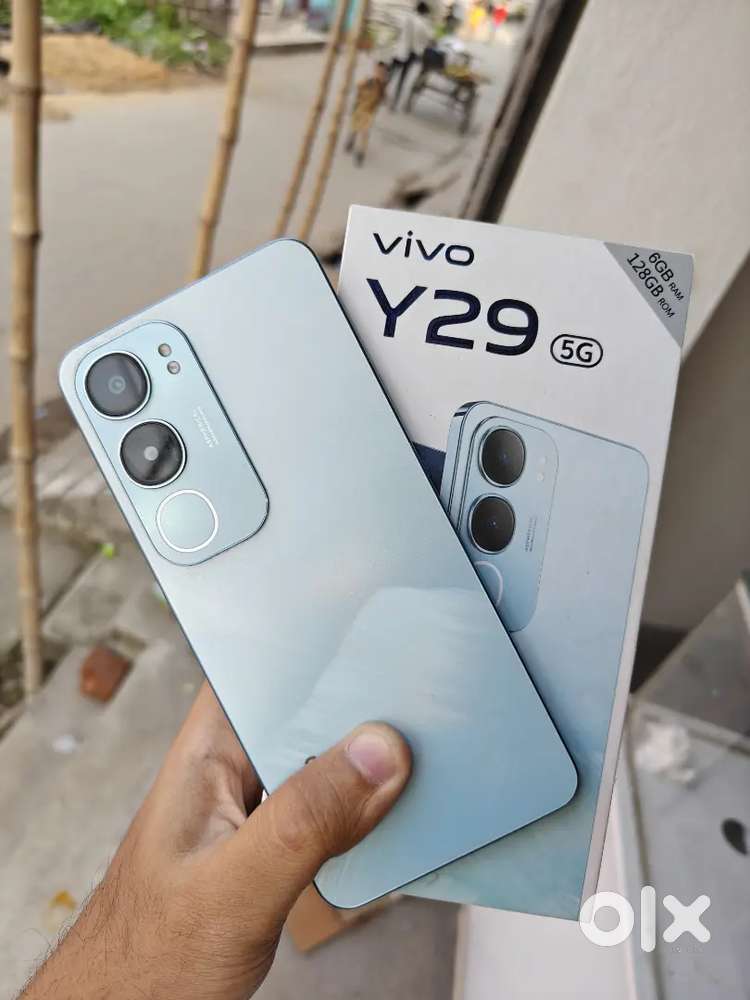 Vivo Y29 5g 6*128 8 MONTH OLD ALL ACCESSORIES AVAILABLE