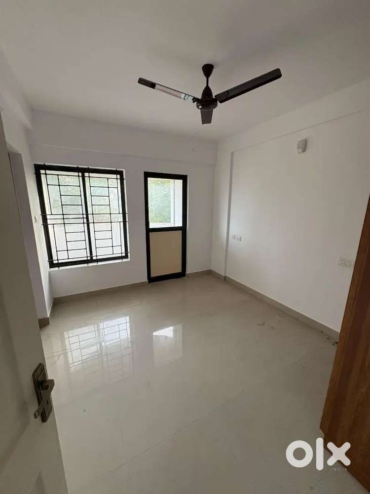 Palarivattom near EMC 1bhk house for rent for bachelors, ladies or fam