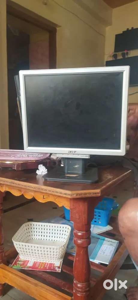 SAMSUNG MONITER