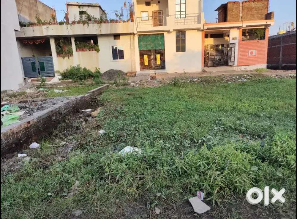 20×40 PLOT 2 SIDE ROAD